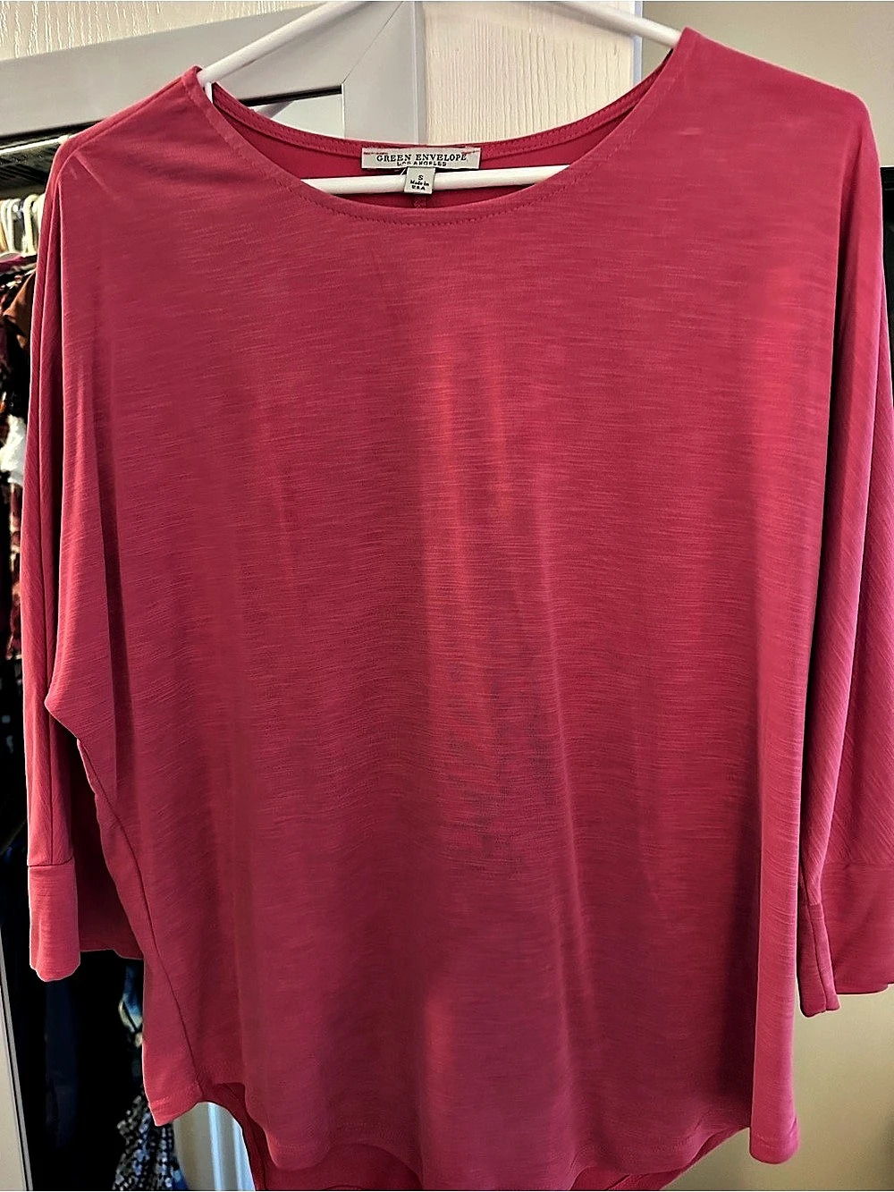 Green Envelope Long Sleeve Top in Pink Size Small Like New